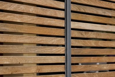 horizontal slat timber fence